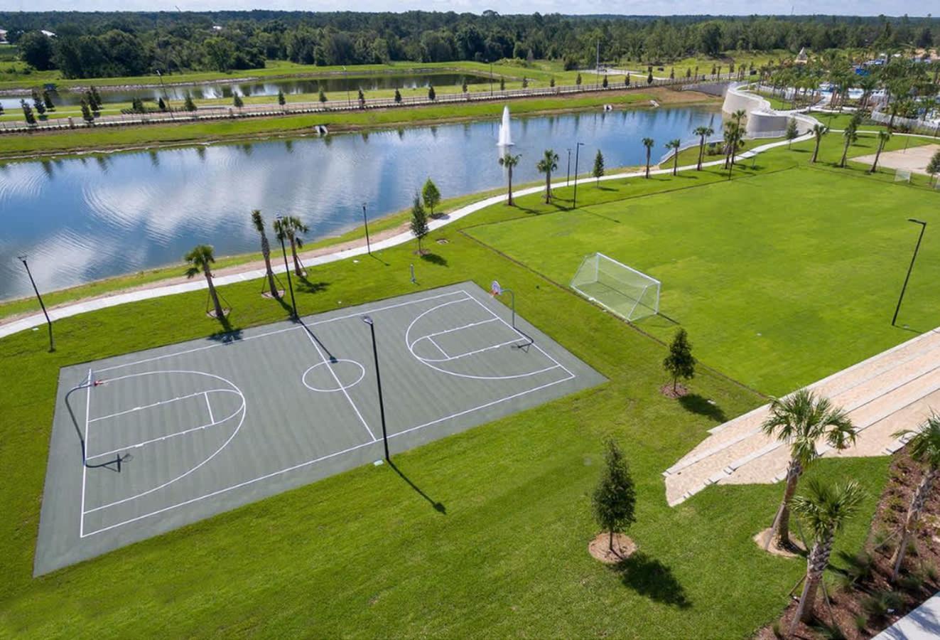 Stunning Rare Lake Front 7Br Holiday Home - Sleeps 14 - Pool, Hot Tub, & Games! Orlando Kültér fotó